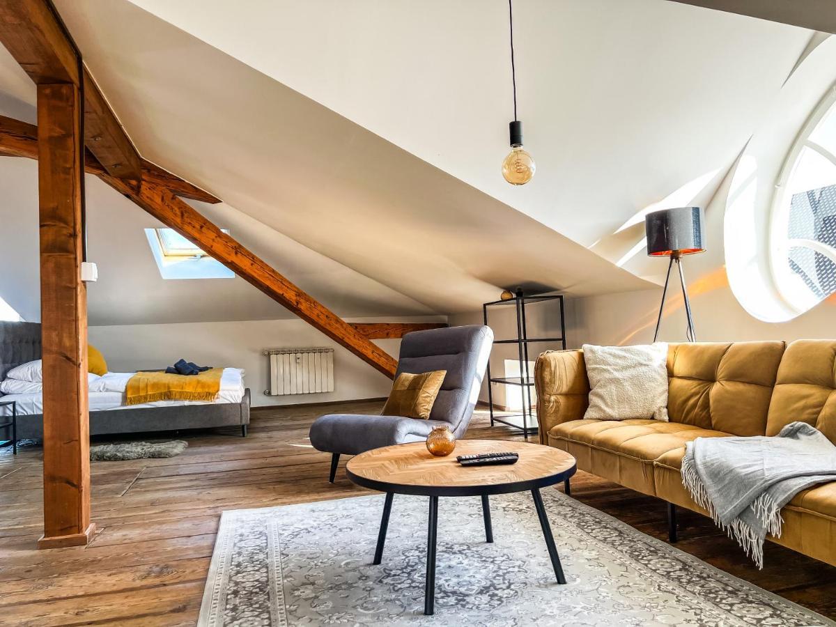 Loft-Wohnung Im Herzen Von Prien - 100M2 - Smarttv Exterior photo
